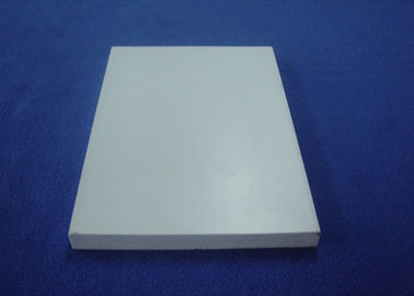 Bon prix Bâti cellulaire d'équilibre de PVC de vinyle, panneau blanc d'équilibre de PVC de décoration en ligne