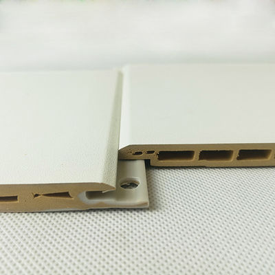 Bon prix Épaisseur stratifiée blanche intérieure de la largeur X 9mm de la couleur 600mm de panneau de mur de Wpc en ligne