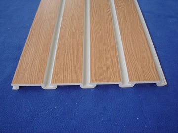 Bon prix Stockez les panneaux de mur en plastique de fibre de bois des panneaux de mur de garage de montage/PVC, 4