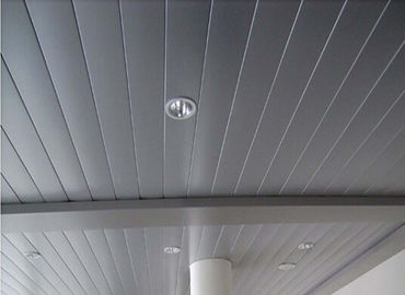 Bon prix Panneau moyen de revêtement de mur de PVC de cannelure/panneau imperméable de plafond pour la décoration en ligne