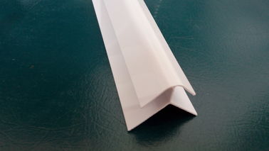 Bon prix L'extrusion de fenêtre de PVC de décoration profile le Jointer externe/intérieur en ligne